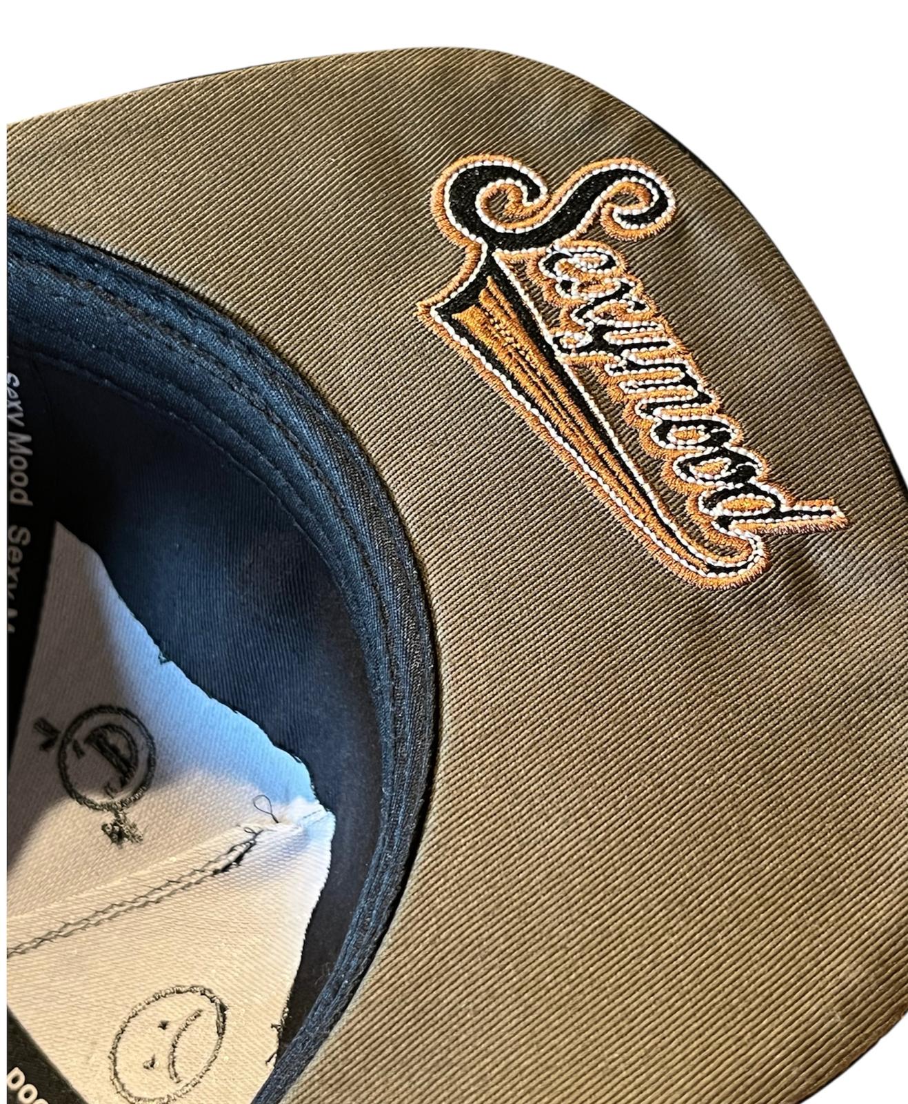 Cappello Snapback Nero con Emoji Ricamate – SexyMood